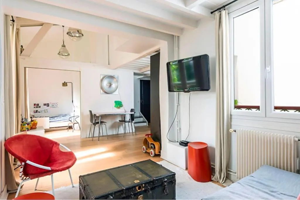 Apartment Tocqueville Paris